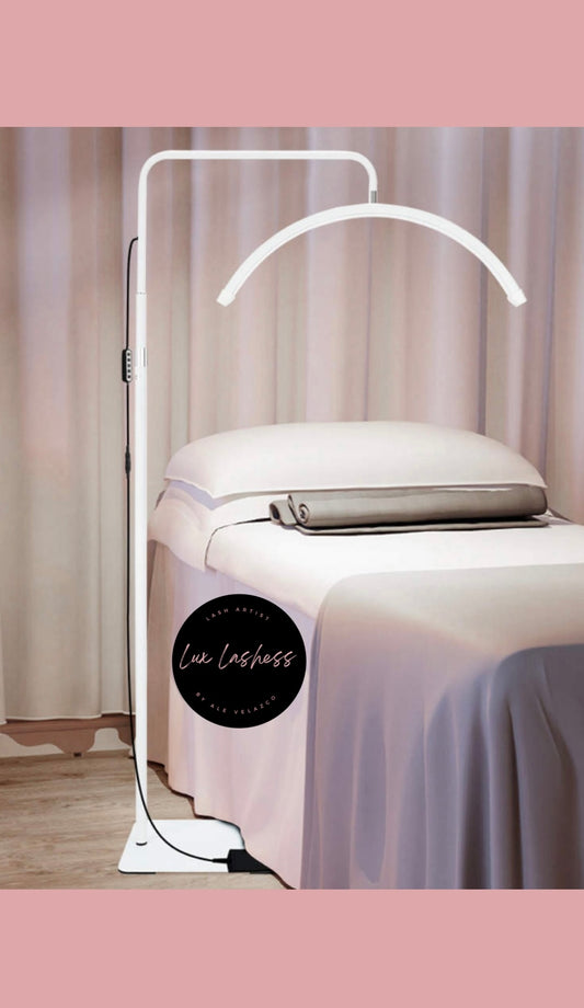 Arch/half-moon beauty salon lamp for lash extensions